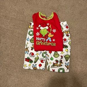 Grinch pajama set size L